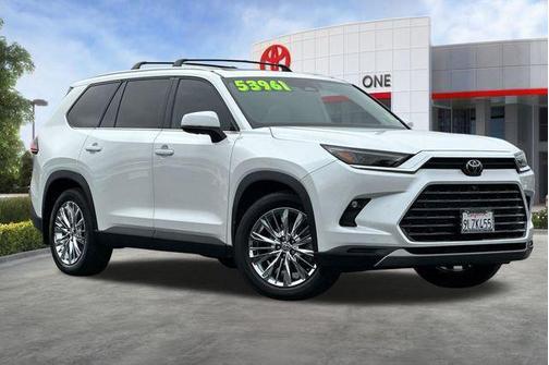 White 2024 Toyota Grand Highlander Platinum