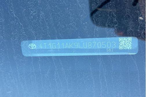 2020 Toyota Camry SE