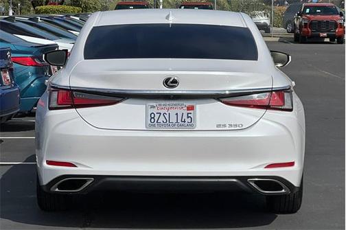 2022 Lexus ES 350 Base