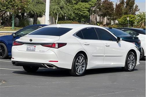 2022 Lexus ES 350 Base