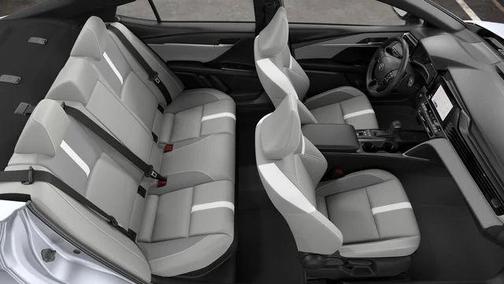 Ice Cap 2026 Toyota Camry SE