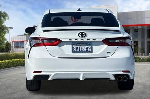 Super White 2021 Toyota Camry SE