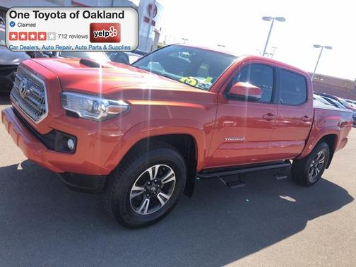 2016 Toyota Tacoma SR