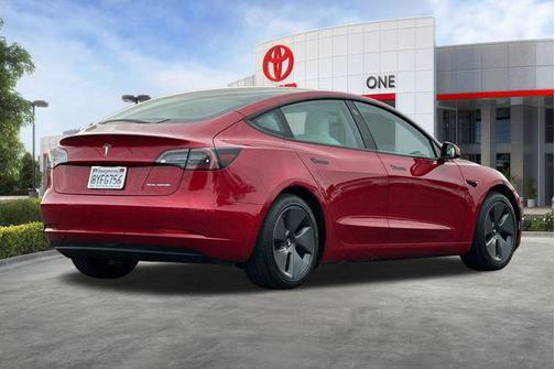 2021 Tesla Model 3 Long Range