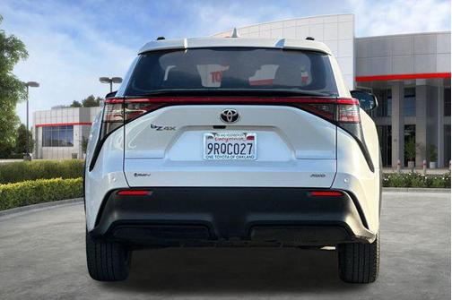 2024 Toyota bZ4X XLE