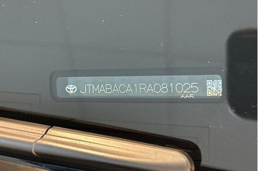 2024 Toyota bZ4X XLE