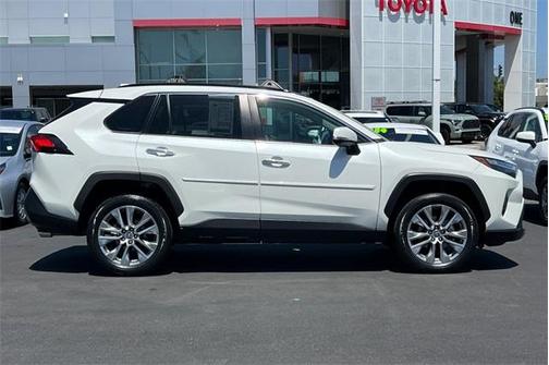 2022 Toyota RAV4 Limited