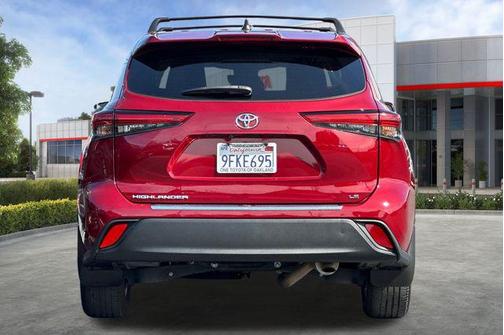 2023 Toyota Highlander LE