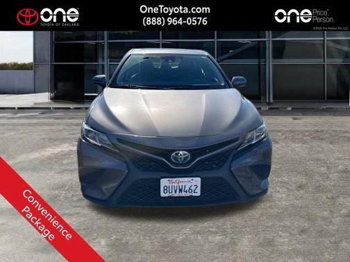 2020 Toyota Camry SE