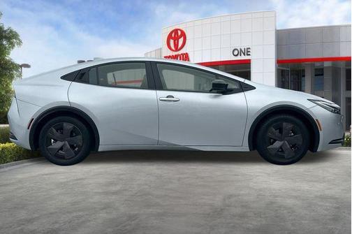 2023 Toyota Prius LE