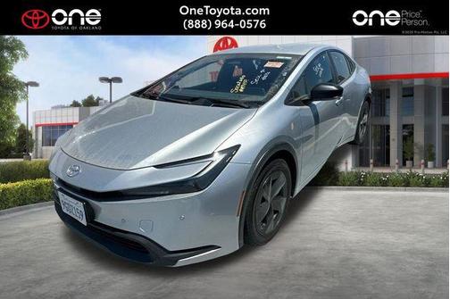 2023 Toyota Prius LE
