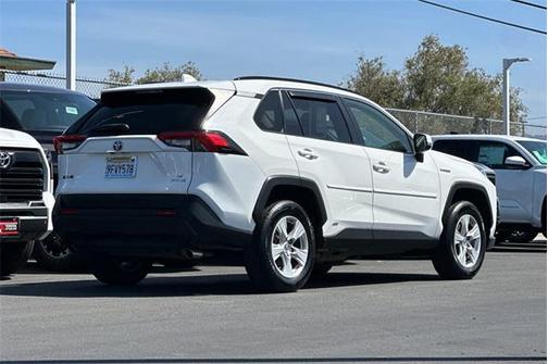 2020 Toyota RAV4 Hybrid LE