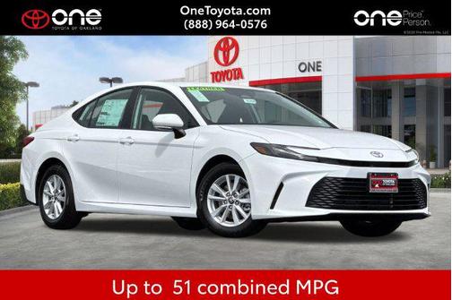 Ice Cap 2026 Toyota Camry LE