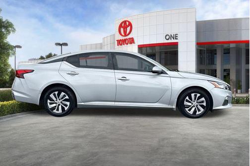 2021 Nissan Altima S FWD