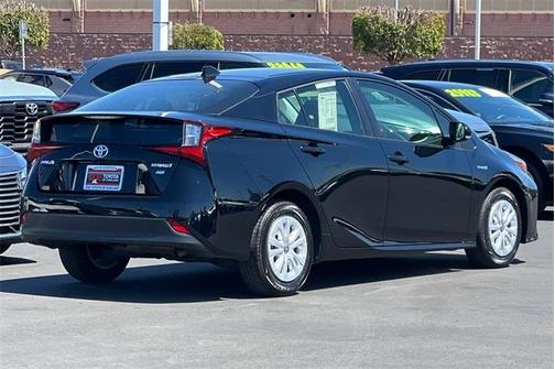 2022 Toyota Prius L