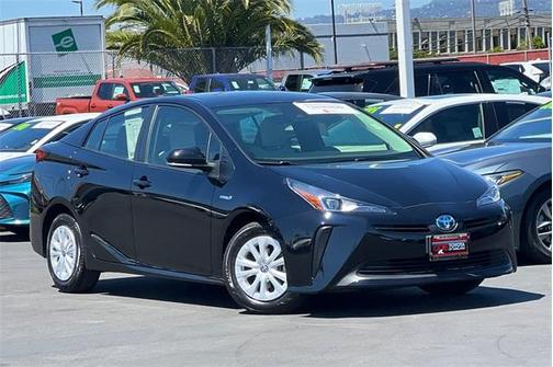 2022 Toyota Prius L