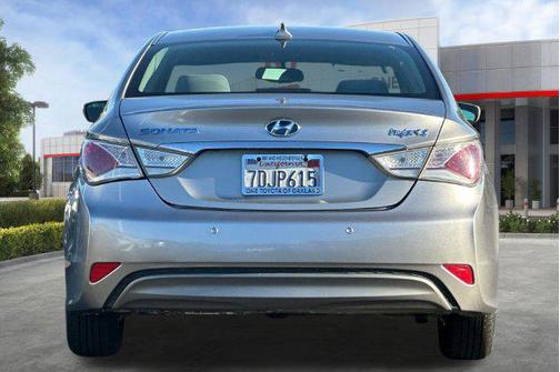 Silver Metallic 2013 Hyundai SONATA Hybrid Base