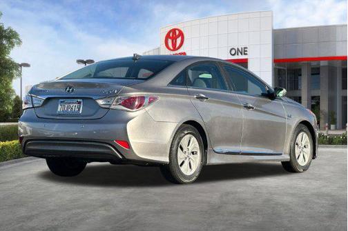Silver Metallic 2013 Hyundai SONATA Hybrid Base