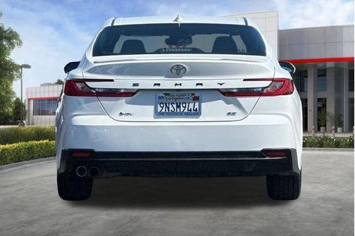 Ice Cap 2025 Toyota Camry SE