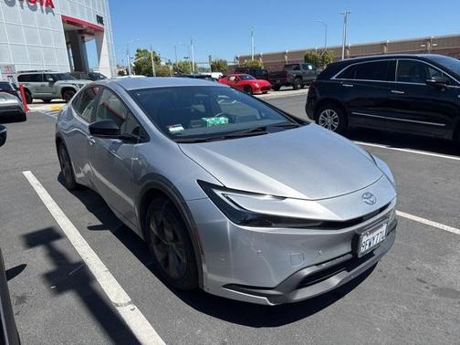 2023 Toyota Prius LE