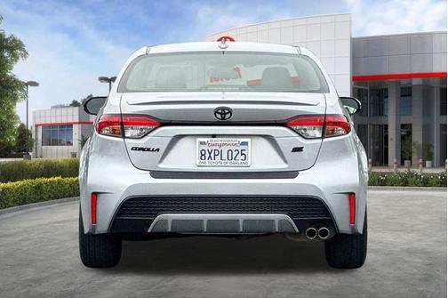 Classic Silver Metallic 2022 Toyota Corolla SE