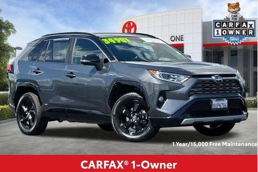 Blizzard Pearl/Midnight Black Metallic 2021 Toyota RAV4 Hybrid SE