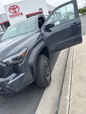 2025 Toyota Tacoma TRD Off Road