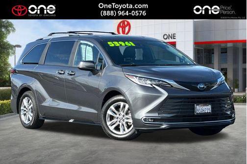 2025 Toyota Sienna Limited