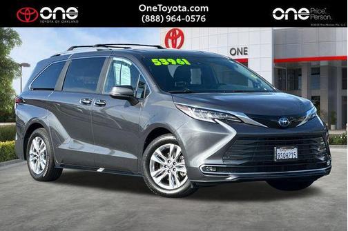2025 Toyota Sienna Limited