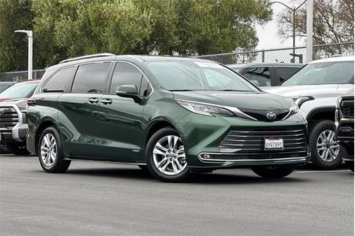 2021 Toyota Sienna Limited 7-Passenger