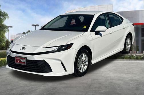 Ice Cap 2025 Toyota Camry LE