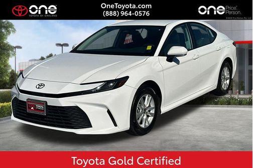 Ice Cap 2025 Toyota Camry LE