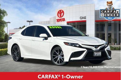 2024 Toyota Camry SE