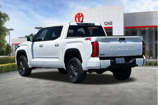 Ice Cap 2025 Toyota Tundra SR5