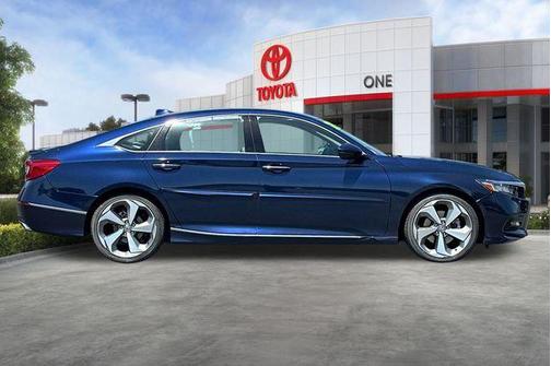 2020 Honda Accord Touring 2.0T