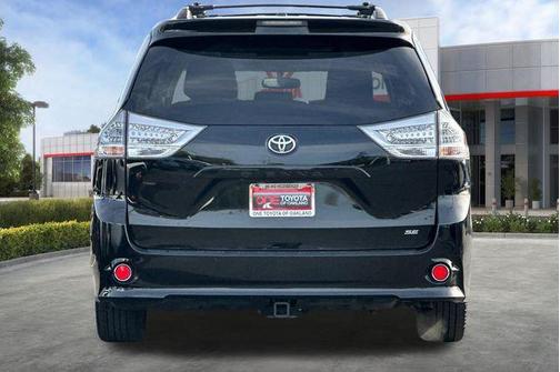 2017 Toyota Sienna SE Premium