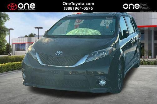 2017 Toyota Sienna SE Premium