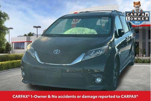 2017 Toyota Sienna SE Premium
