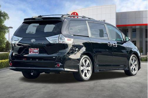 2017 Toyota Sienna SE Premium