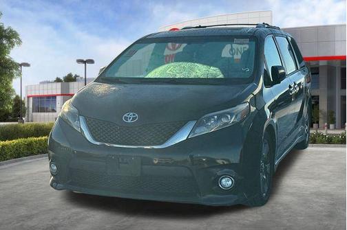 2017 Toyota Sienna SE Premium