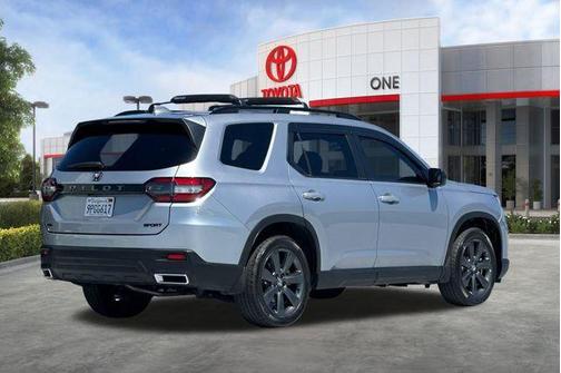 Lunar Silver Metallic 2025 Honda Pilot Sport