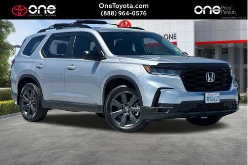 Lunar Silver Metallic 2025 Honda Pilot Sport
