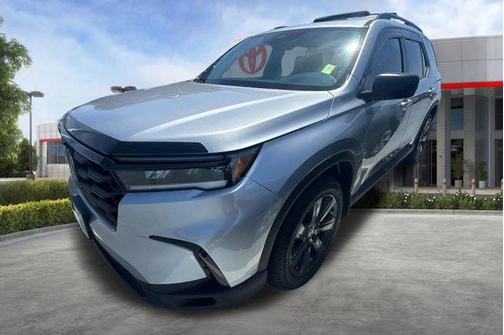 Lunar Silver Metallic 2025 Honda Pilot Sport