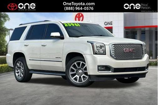 White 2015 GMC Yukon Denali