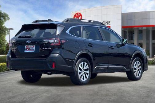 Crystal Black Silica 2022 Subaru Outback Premium
