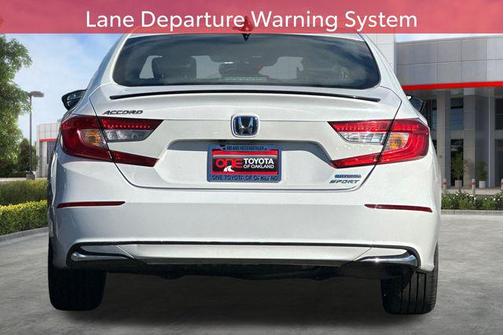 Platinum White Pearl 2022 Honda Accord Hybrid Sport