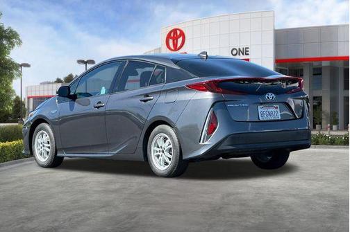 White 2018 Toyota Prius Prime Plus