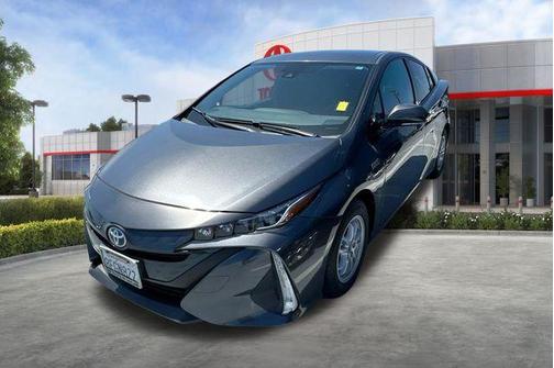 White 2018 Toyota Prius Prime Plus
