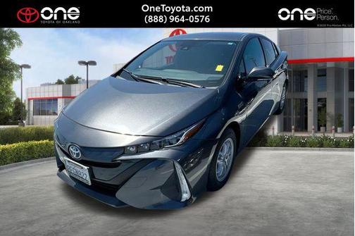 White 2018 Toyota Prius Prime Plus