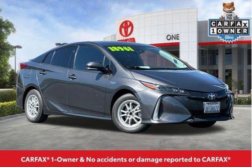 White 2018 Toyota Prius Prime Plus